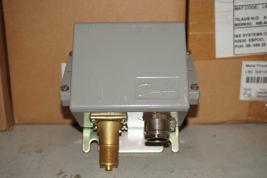 Danfoss 060-3101 305 KPS 37 Pressure Switch